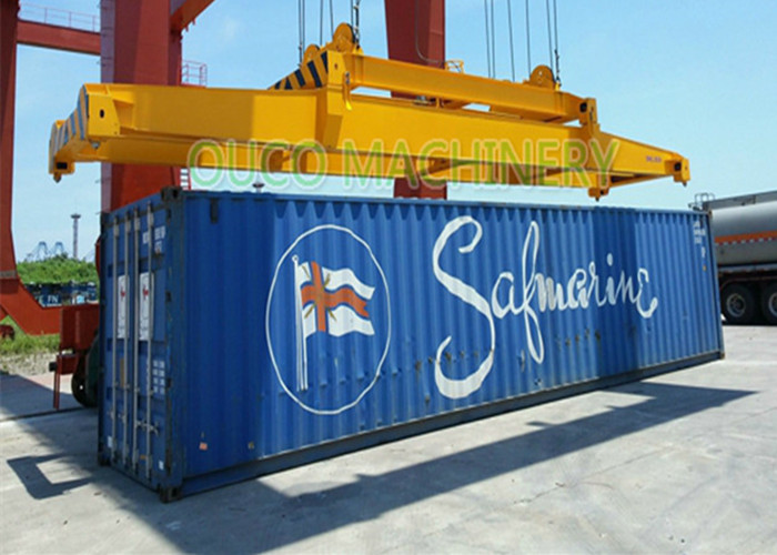 Fully Electrical Port Spreader Crane High Performance For Unloading Cargo