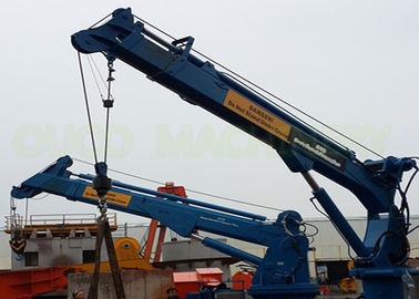 Customized Small Boat Deck Cranes 7T 10M Anti Rust Impact Resistance