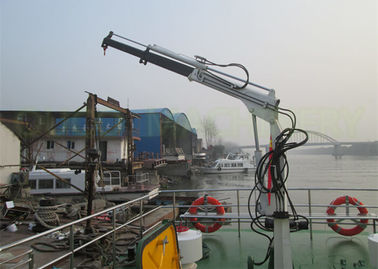 Boat Small Lifting Crane 0.98T 5M 360° Slewing High Reliability Running Smoothly