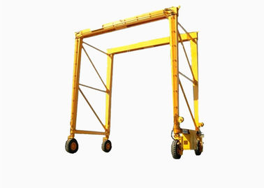 Custom Made Mobile Harbor Gantry Crane With Container Spreader , High Efficiency